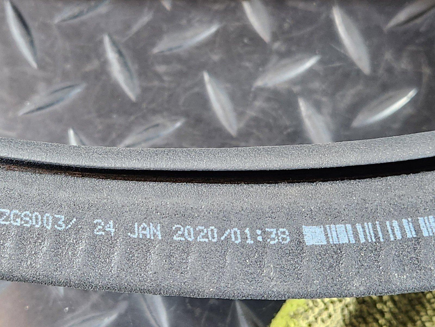 19-ON MERCEDES B CLASS W247 REAR DOOR RUBBER SEAL FITS LEFT & RIGHT A2476920400