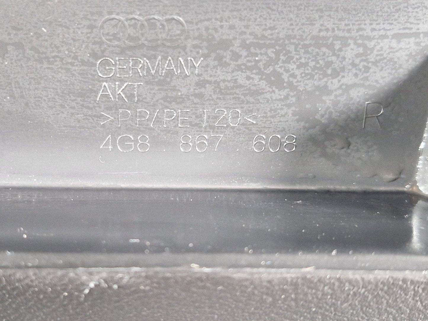 10-18 AUDI A7 4G S-LINE TRUNK TAILGATE INNER TRIM PANEL REAR RIGHT OSR 4G8867608