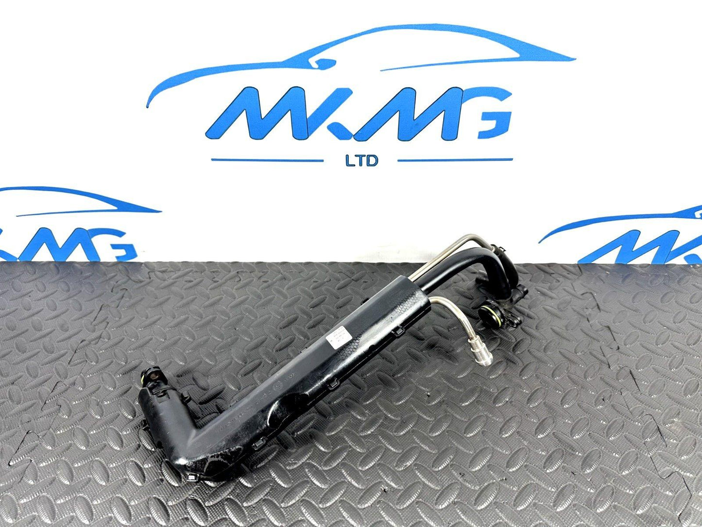 16-19 AUDI A4 B9 GENUINE 1.4 TFSI VENTILATION HOSE PIPE 04E103474T