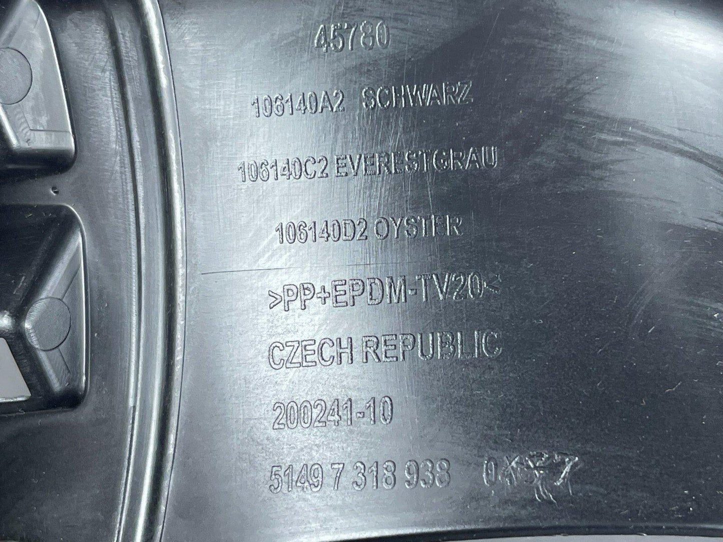 14-21 BMW 2 SERIES GRAN TOURER F45 F46 TAILGATE RIGHT SIDE TRIM PANEL 7318938