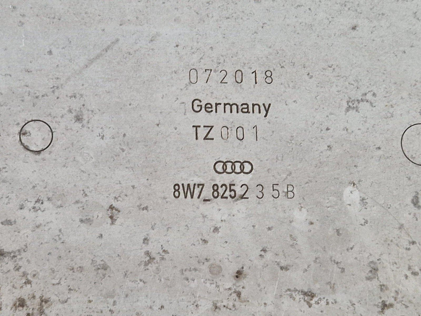 AUDI A5 B9 GENUINE METAL UNDERTRAY 8W7825235B