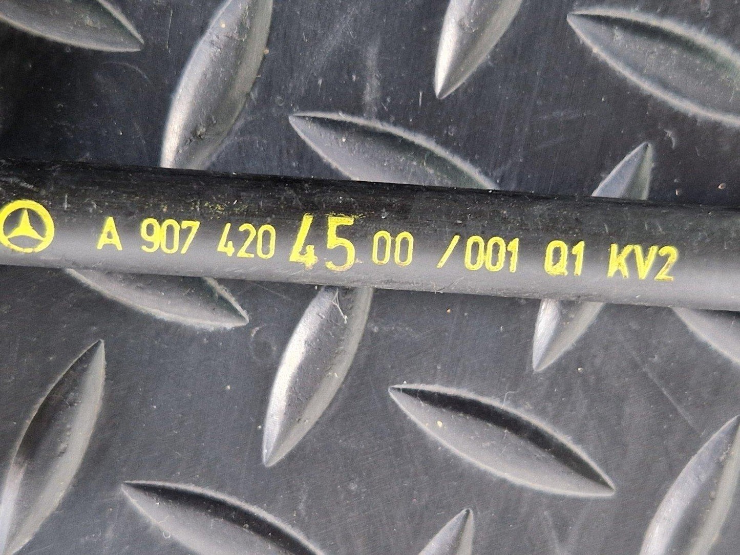 18-ON MERCEDES SPRINTER W907 W910 HANDBRAKE A9074204500