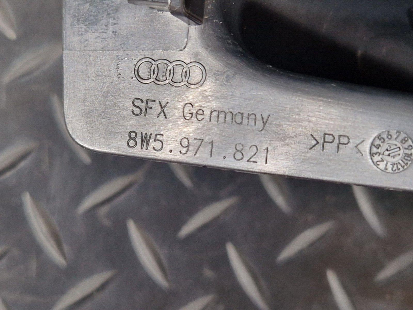 16-19 AUDI A4 B9 GENUINE REAR LEFT BOOT LID HINGE COVER 8W5971821