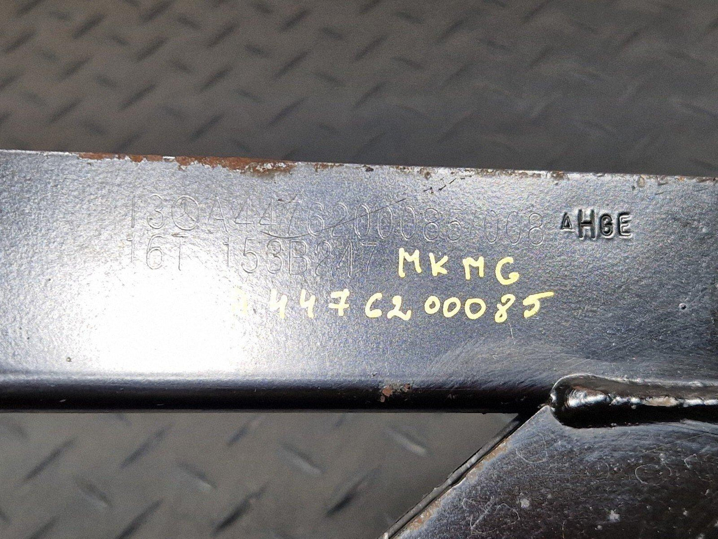 14-23 MERCEDES BENZ VITO W447 GENUINE FRONT AXLE CARRIER STRUT A4476200085