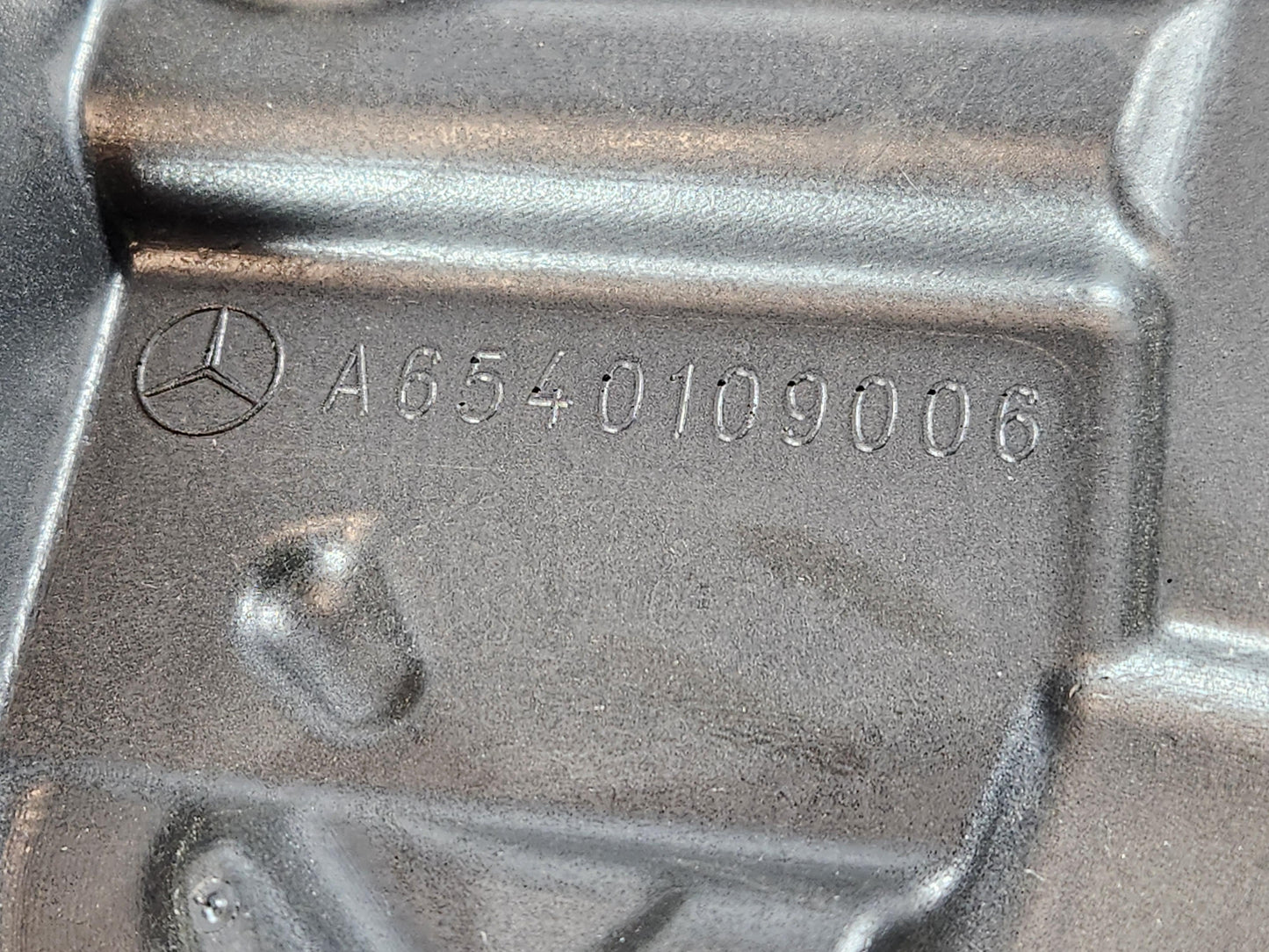 Mercedes A B W177 W247 2.0D OM654 Diesel Engine Cover A6540109006