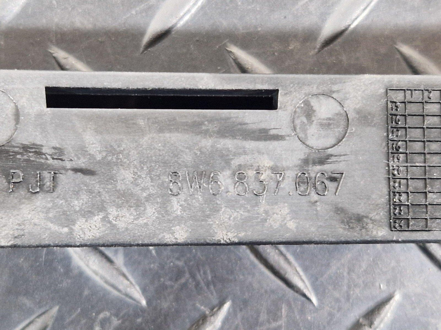 16-24 AUDI A5 F5 COUPE GENUINE FRONT LEFT DOOR WINDOW GUIDE RAIL 8W6837067