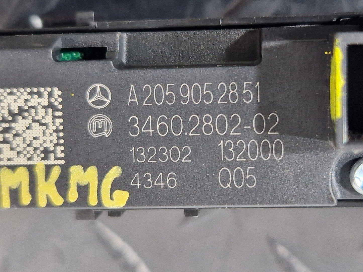 14-21 MERCEDES-BENZ C-CLASS C250D W205 GENUINE OEM SWITCH BLOCK A2059052851