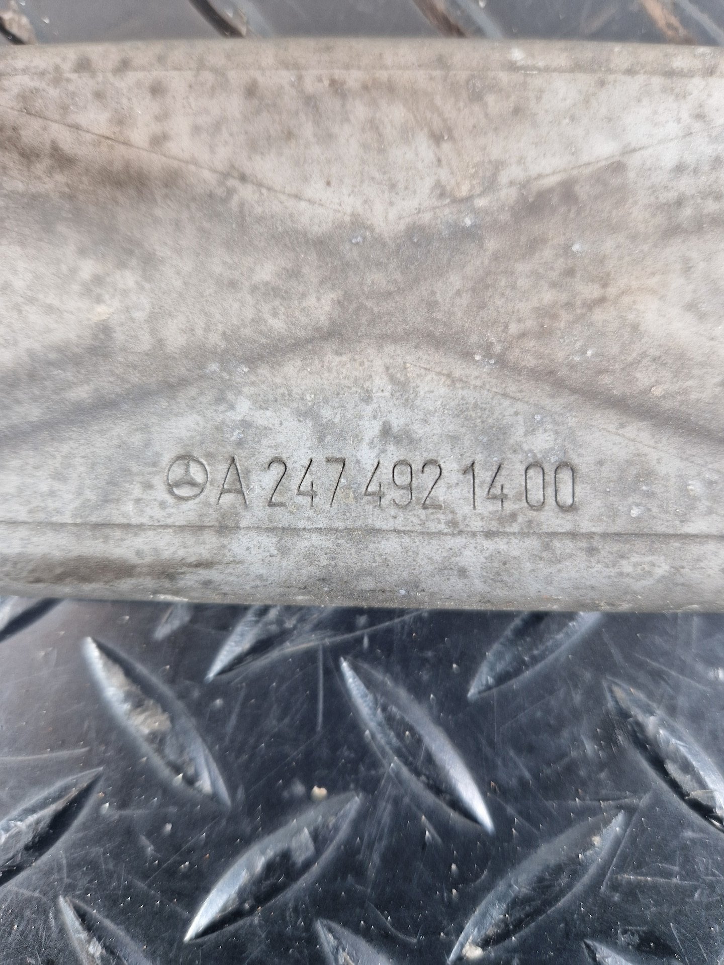 2019 Mercedes-Benz B200d B-Class W247 SUV Misc Bracket A2474921400