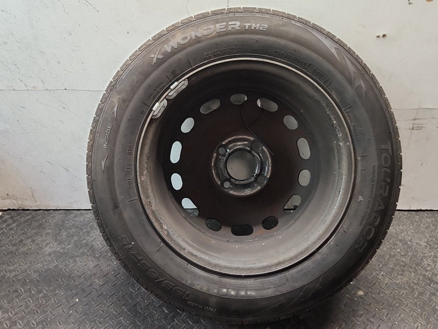 Peugeot Partner B9 Cargo Van 15" Steel Wheel with Tyre ~5mm 195/65/15