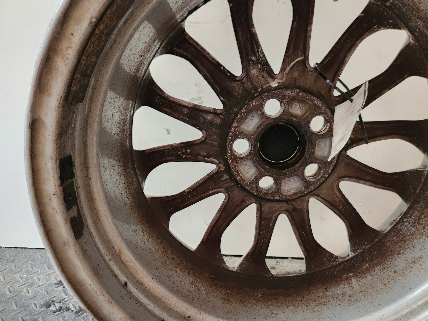 Volvo C30 MK1 (MK) Coupe Genuine 7 V-Spoke 17" Alloy Wheel