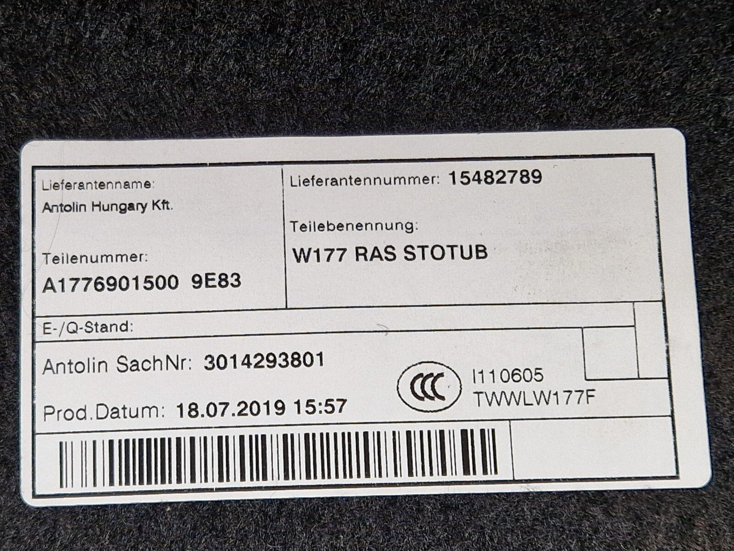 18-ON MERCEDES A CLASS W177 REAR TRUNK BOOT FLOOR CARPET LINER A1776901500