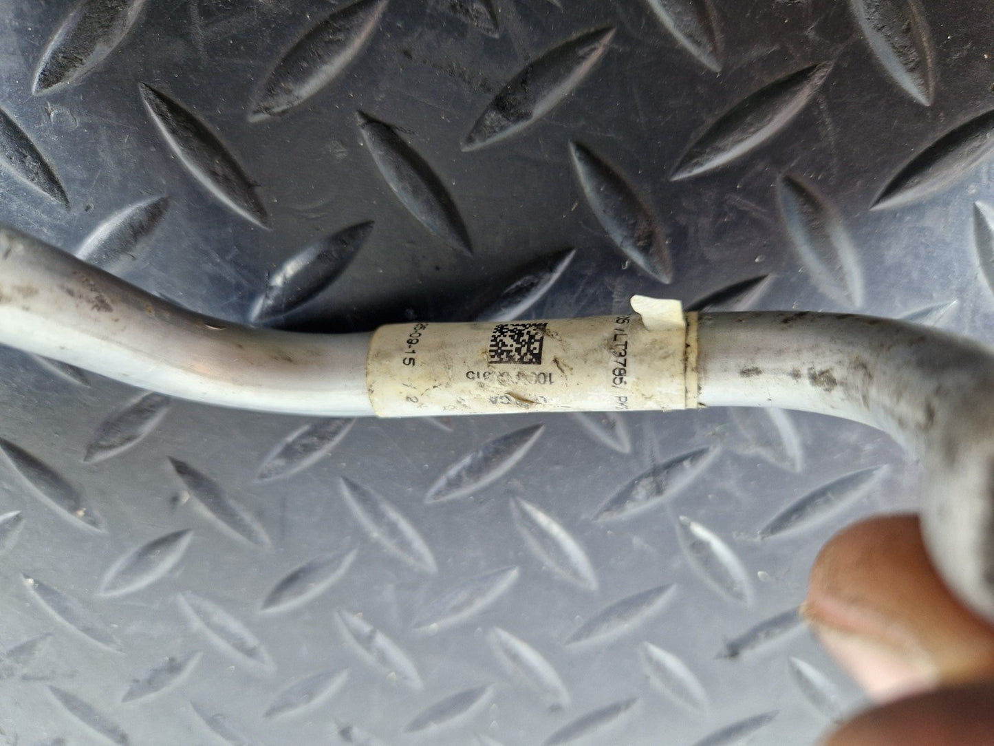 14-19 LAND ROVER L550 DISCOVERY SPORT OEM AIR CONDITIONING HOSE PIPE LR070476