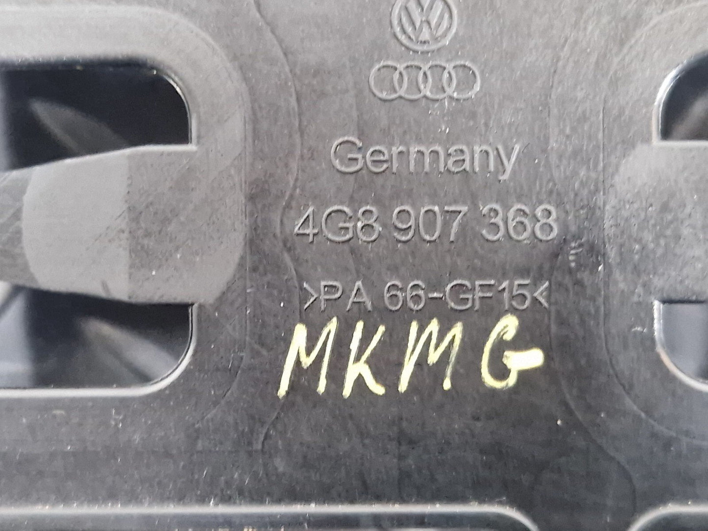 15-18 AUDI A7 4G GENUINE OEM BRACKET MOUNT TRIM 4G8907368