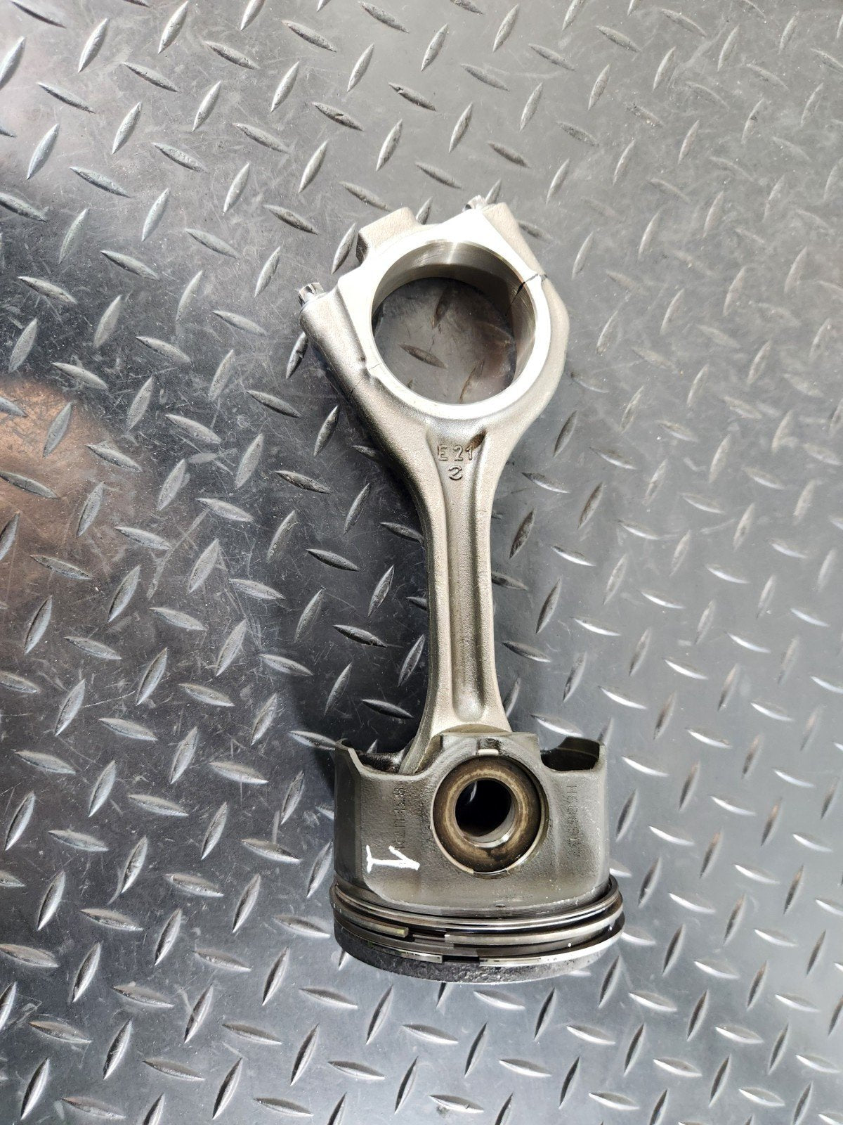 19-ON RANGE ROVER EVOQUE L551 2.0 DIESEL PISTON & CON ROD