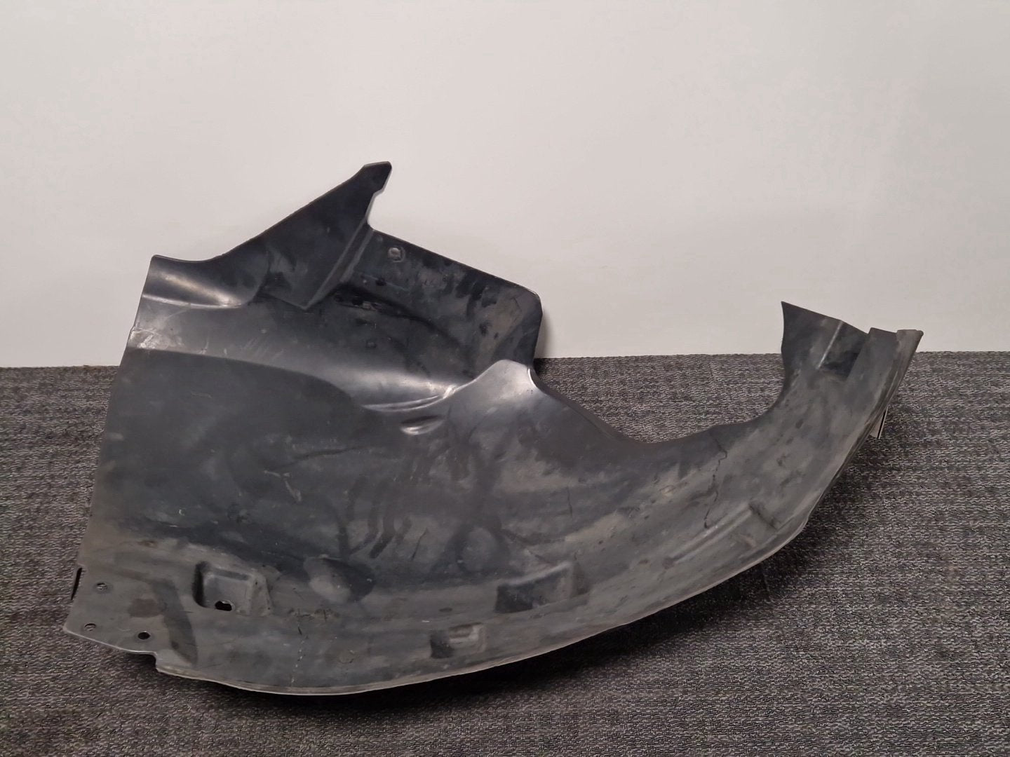 Mercedes-Benz ML GLE W166 Front Left Wheel Arch Liner Splash Guard A1668841122