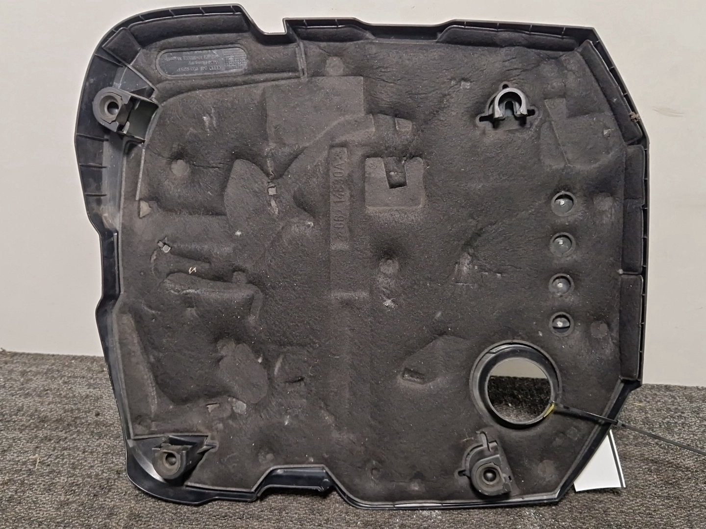 Audi A4 B9 Genuine Engine Top Lid Cover 04L103925P