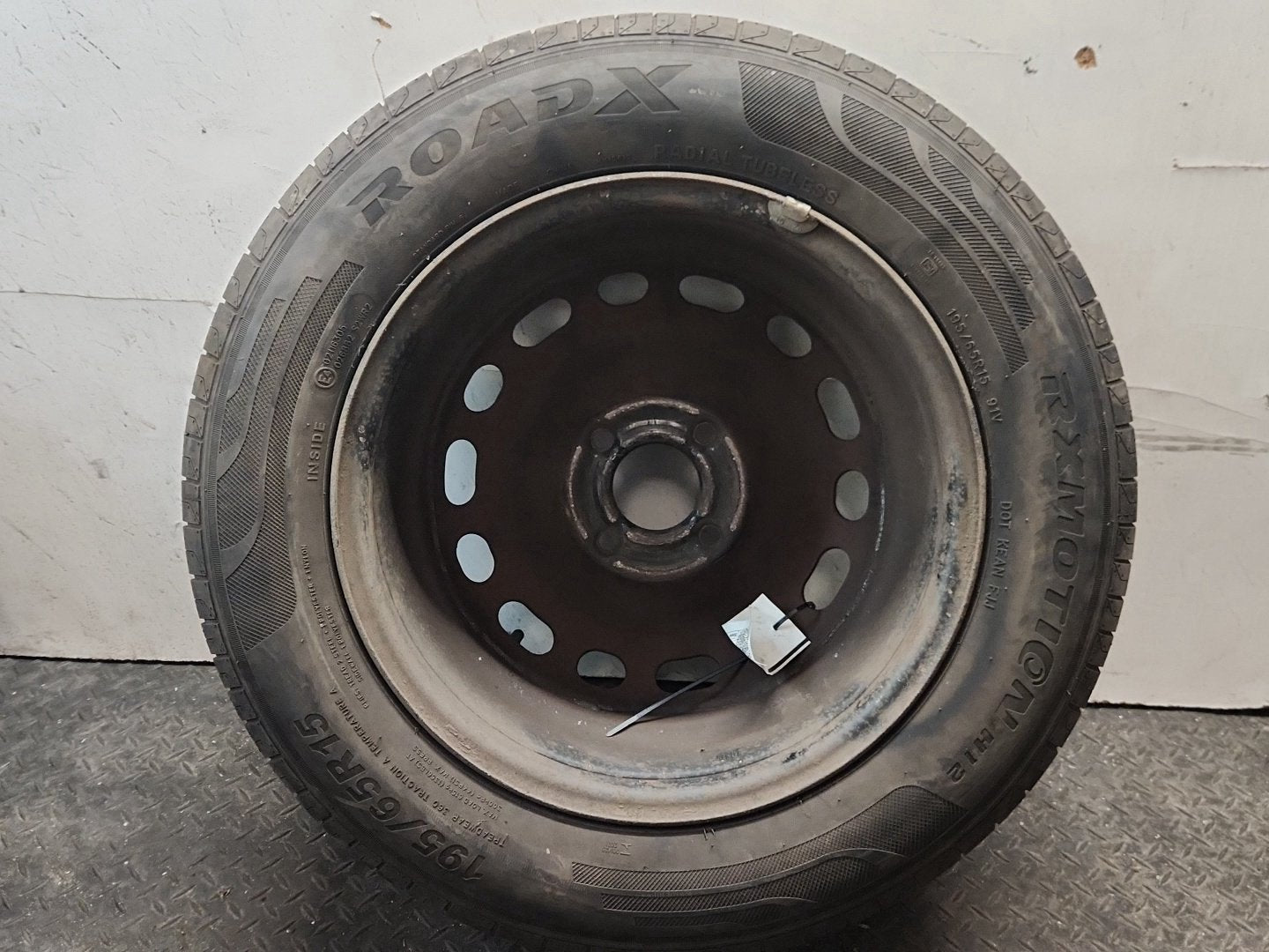 Peugeot Partner B9 Cargo Van 15" Steel Wheel with Tyre 195/65/15 ~4mm
