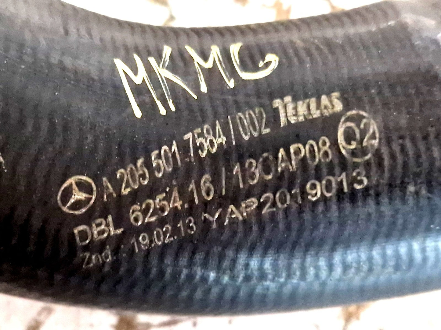 14-21 MERCEDES BENZ C220d W205 LEFT SIDE RADIATOR COOLANT HOSE PIPE A2055017584