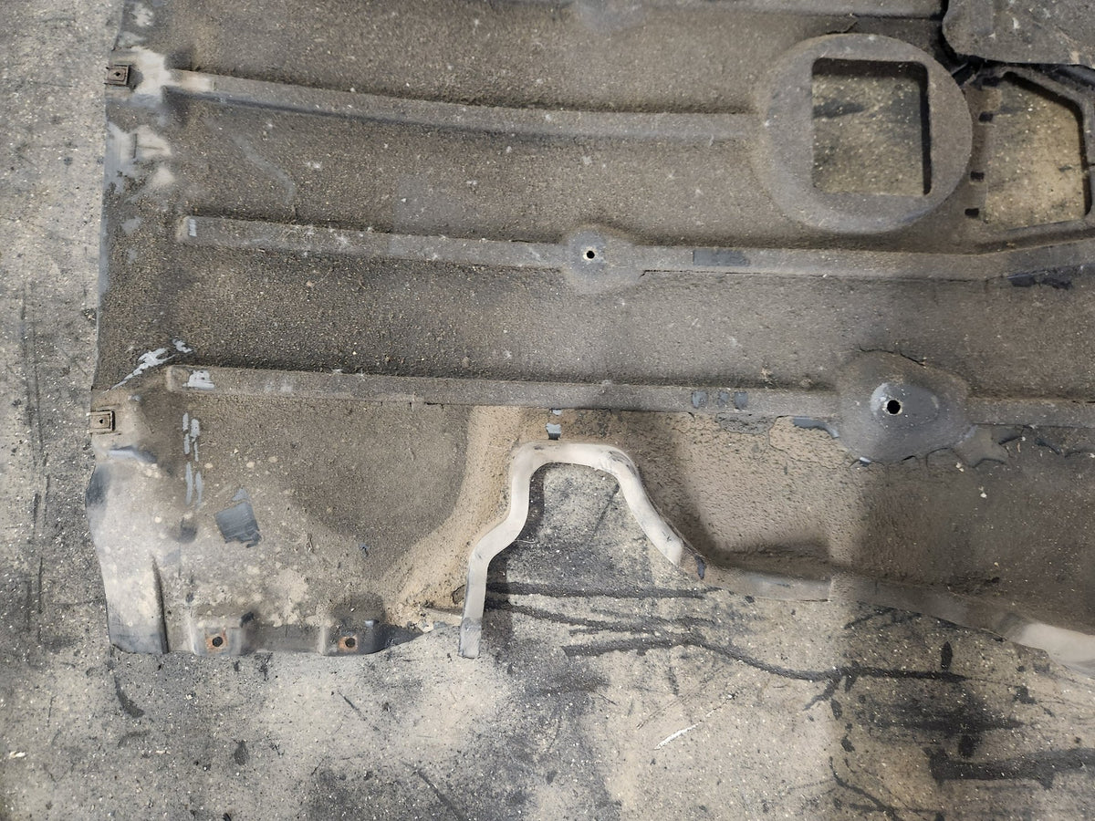 BMW 116i E87 Hatchback Genuine Engine Bay Front Under Tray Cover
