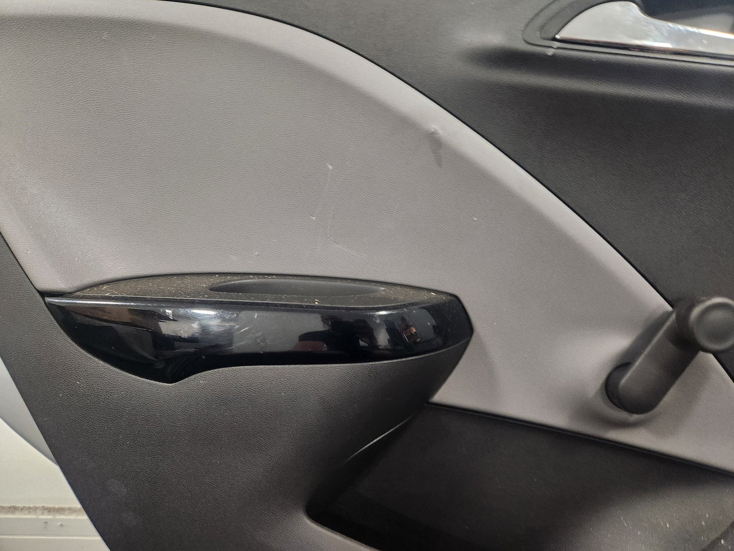 Vauxhall Corsa MK4 Hatchback 5dr Rear Left Complete Door in Switchblade Silver