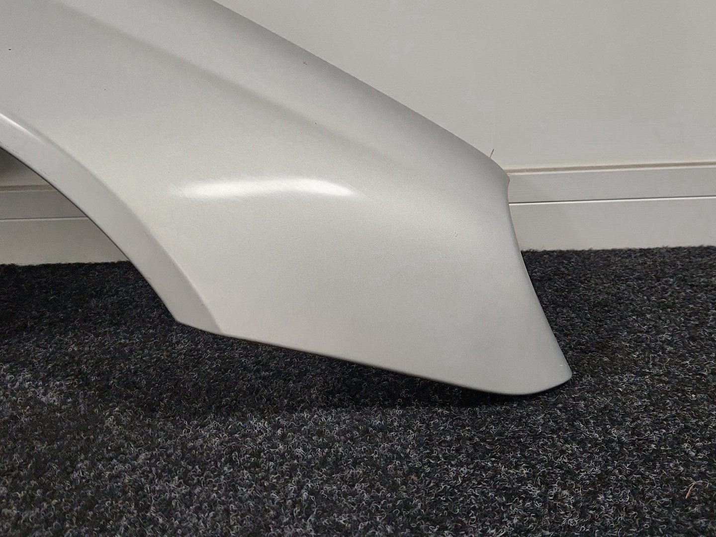 Mercedes CLK-Class C209 Convertible Front Right O/S Wing Fender Panel in Silver