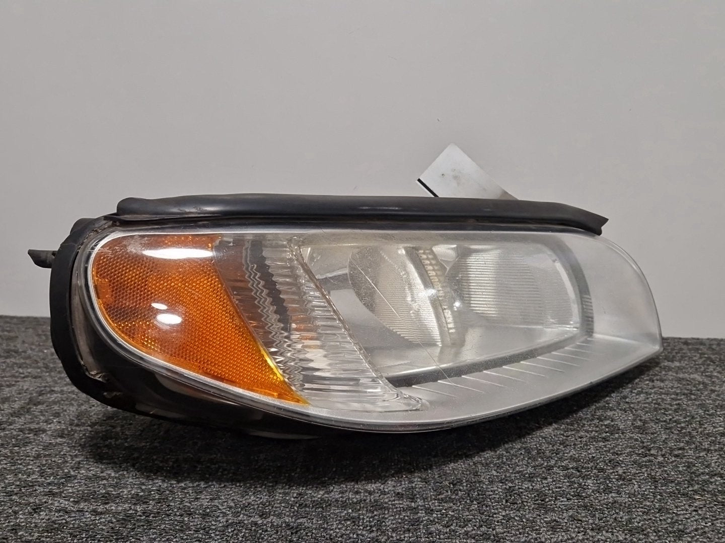 Volvo V70 MK3 Genuine Right O/S Driver Headlight 31214354