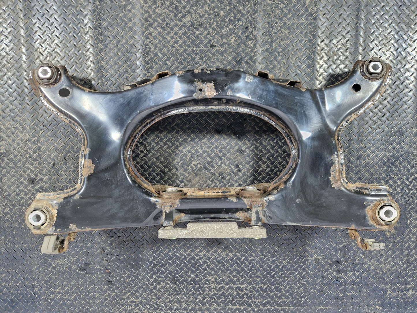 Range Rover Evoque L538 SUBFRAME AXLE CARRIER REAR GJ325K091AC