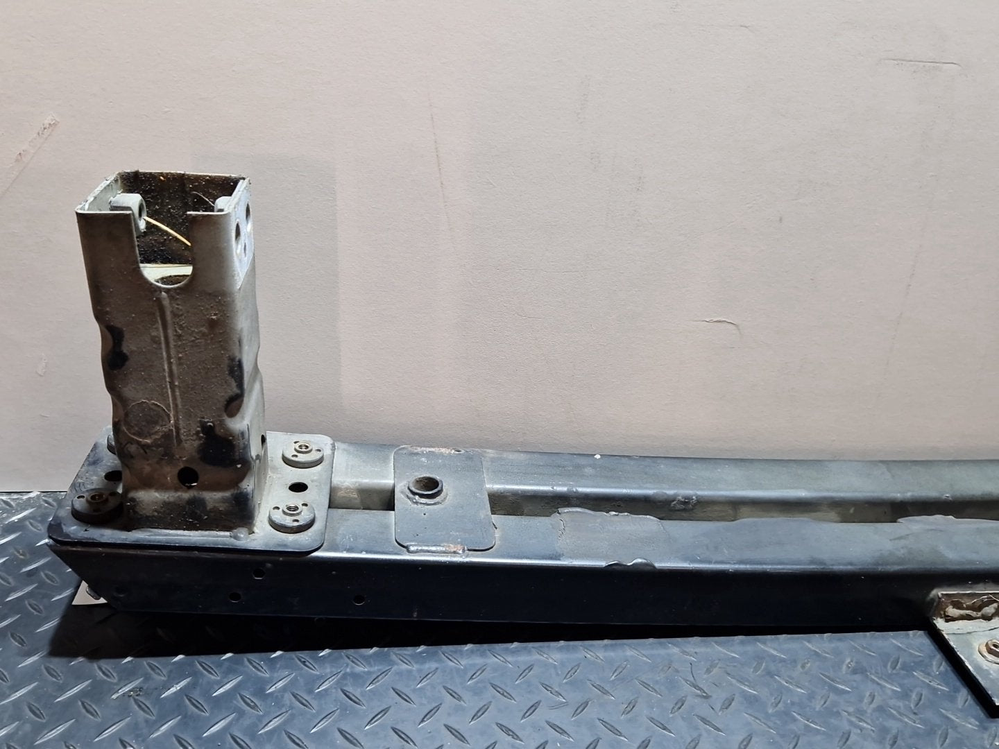 Vauxhall Mokka MK1 (G1U0) SUV Genuine Front Bumper Bar Reinforcement Crash Bar