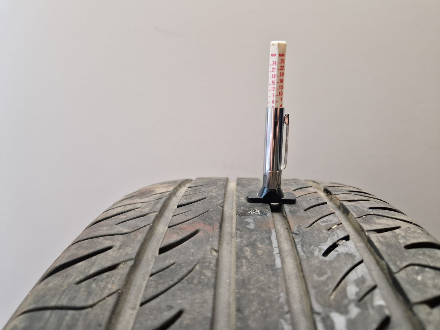 BMW 120i E87 16" Alloy Wheel with Tyre 205/55/16 ~3mm