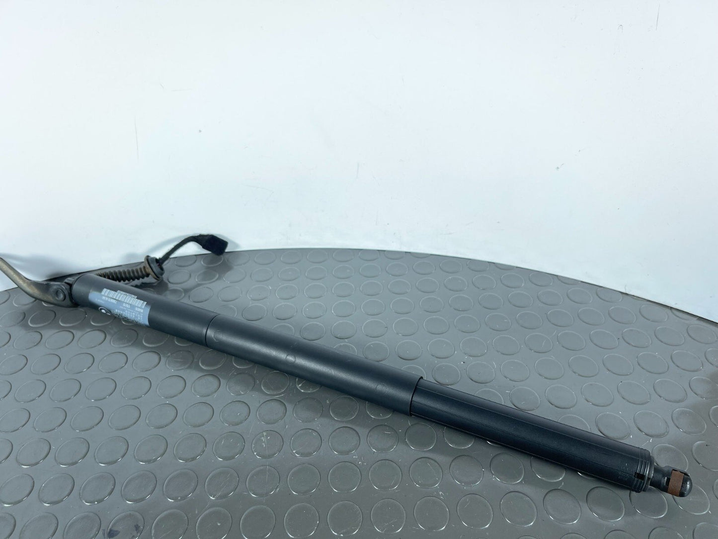 14-21 BMW 2 SERIES GRAN TOURER F45 F46 GENUINE OSR TAILGATE BOOT STRUT 7365979