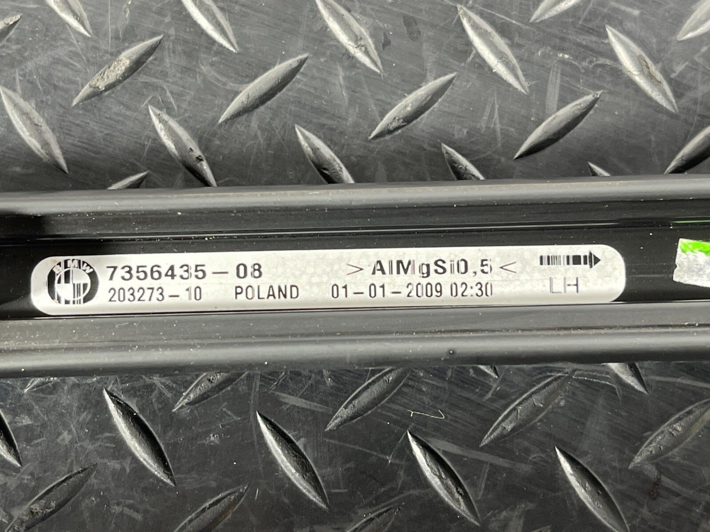BMW Unknown Part Type 7356435