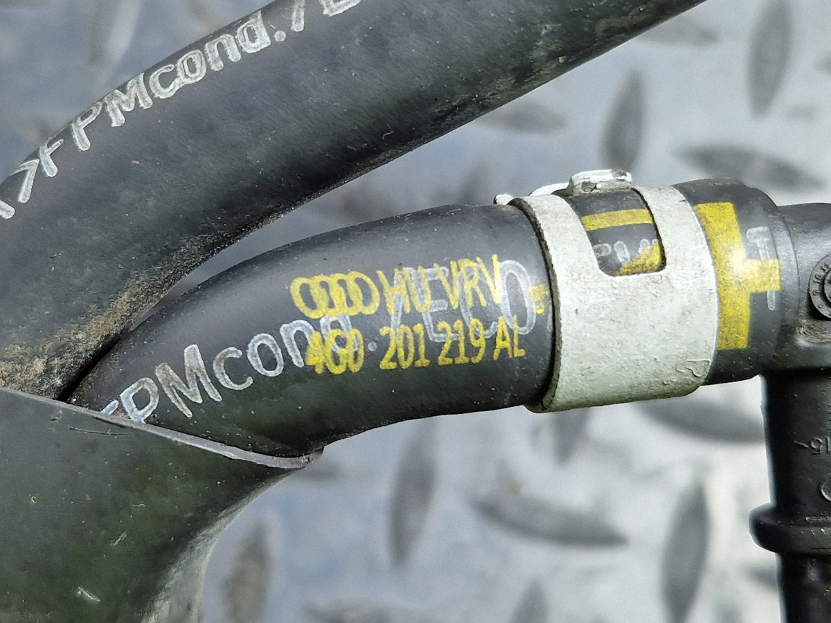 Audi A6 Allroad C7 Genuine Fuel Pipe Hose 4G0201214AM 4G0201219AL