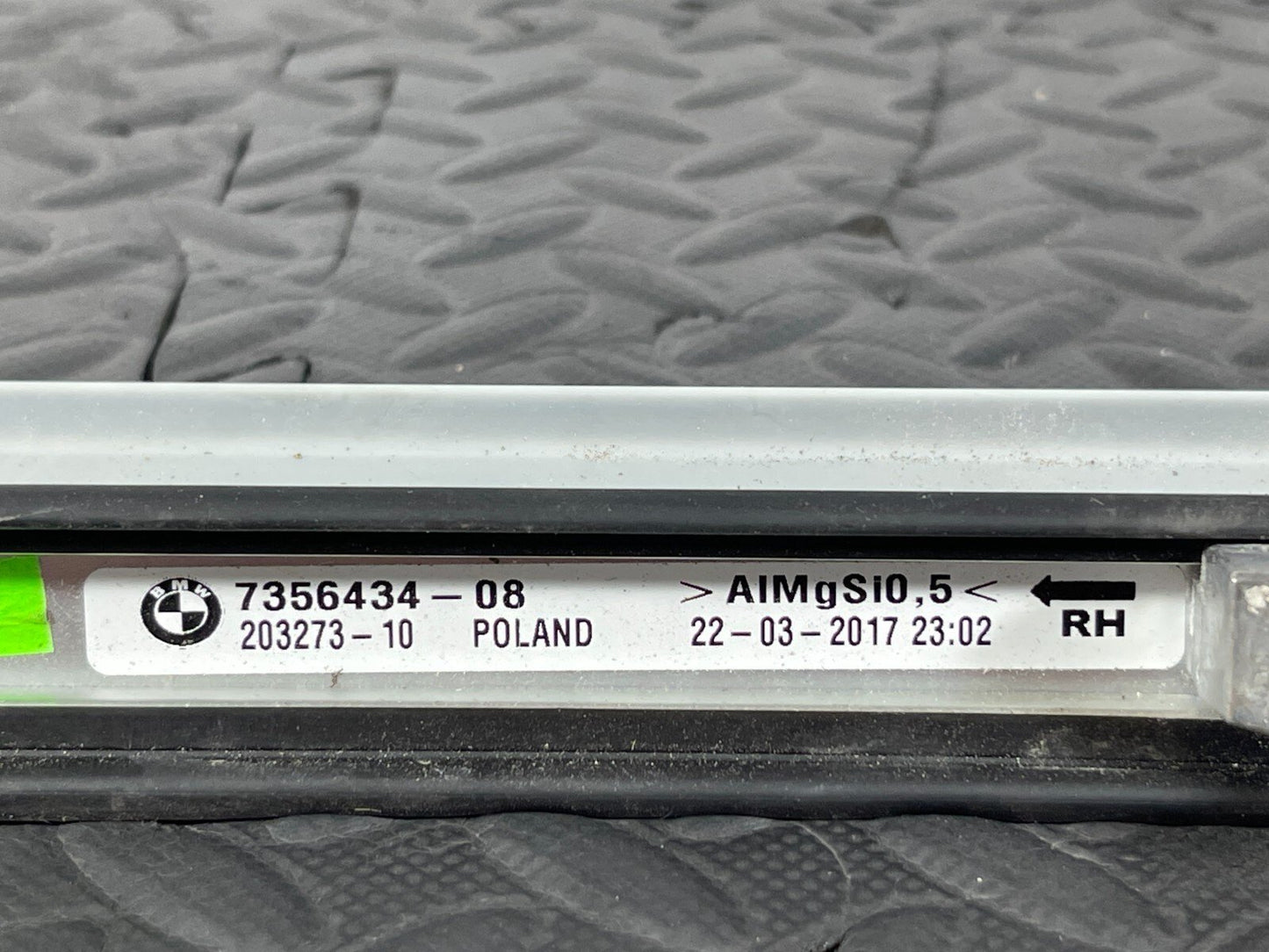 BMW Unknown Part Type 7356434