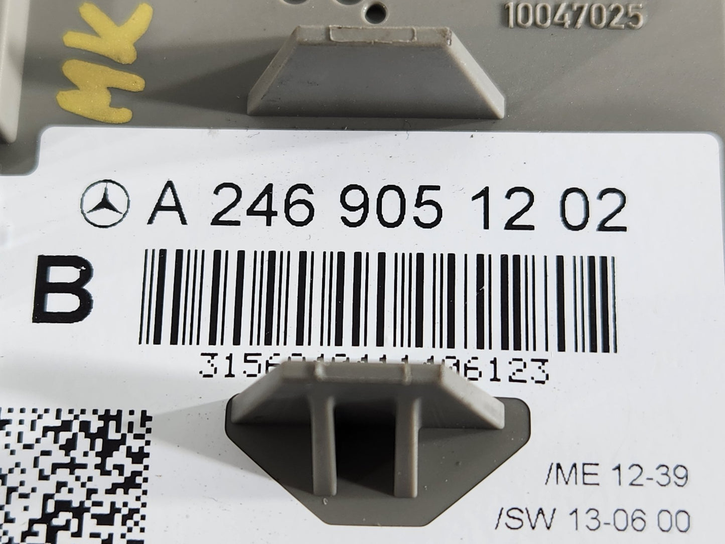 Mercedes-Benz B-Class W246 Ignition Switch Genuine A2469051202