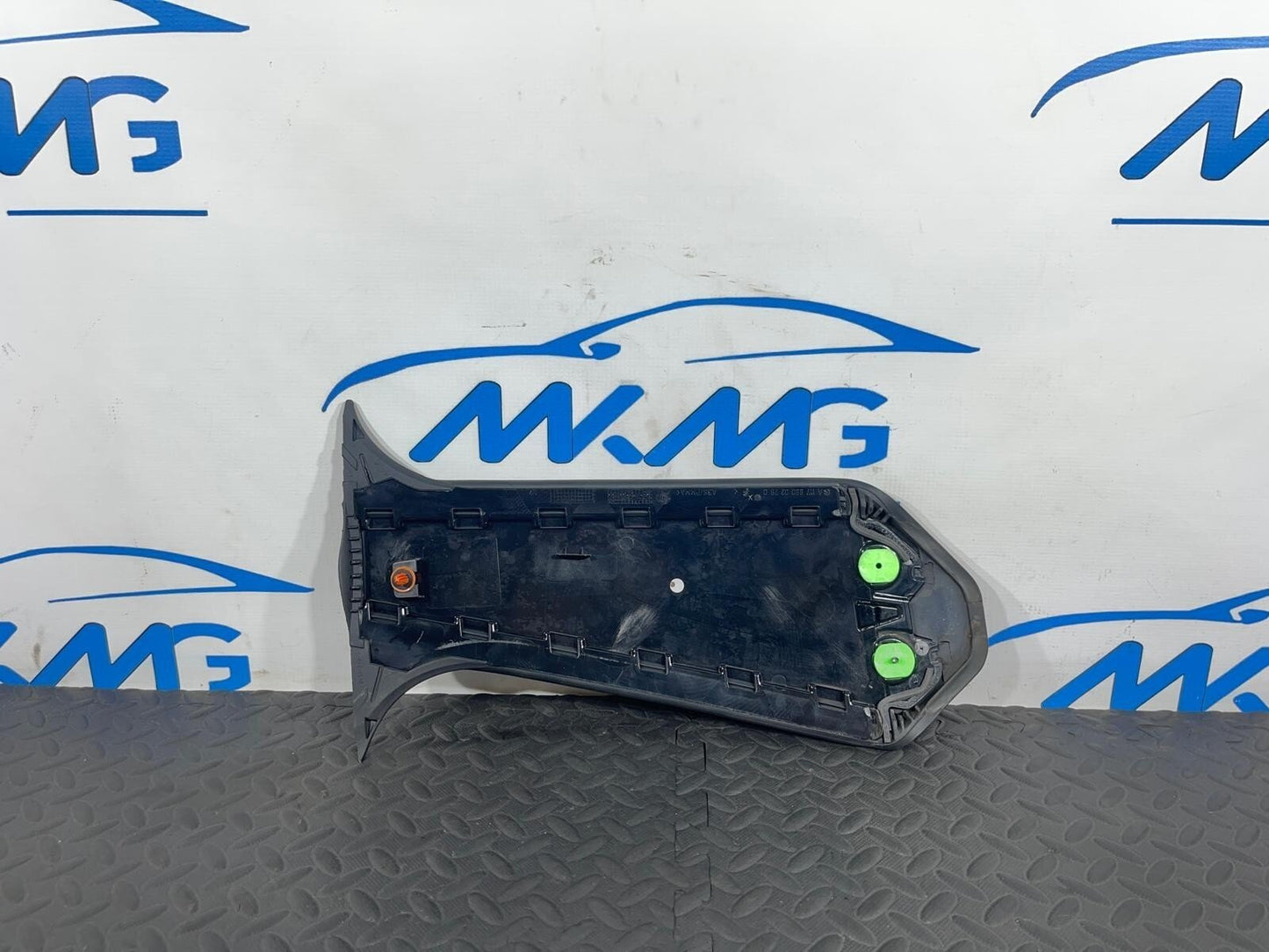 13-19 MERCEDES BENZ CLA C117 B POST TRIM PANEL OUTER RIGHT A1176900279