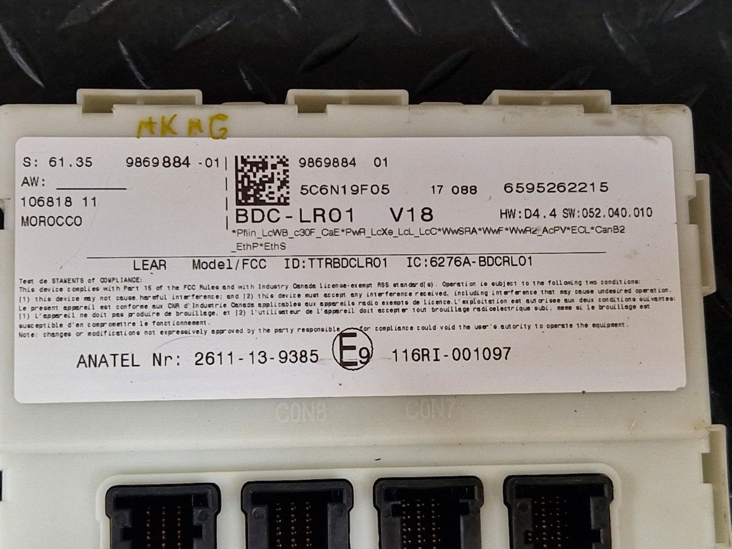 16-22 BMW X1 F48 OEM BODY CONTROL MODULE BCM FUSE BOX 9869884