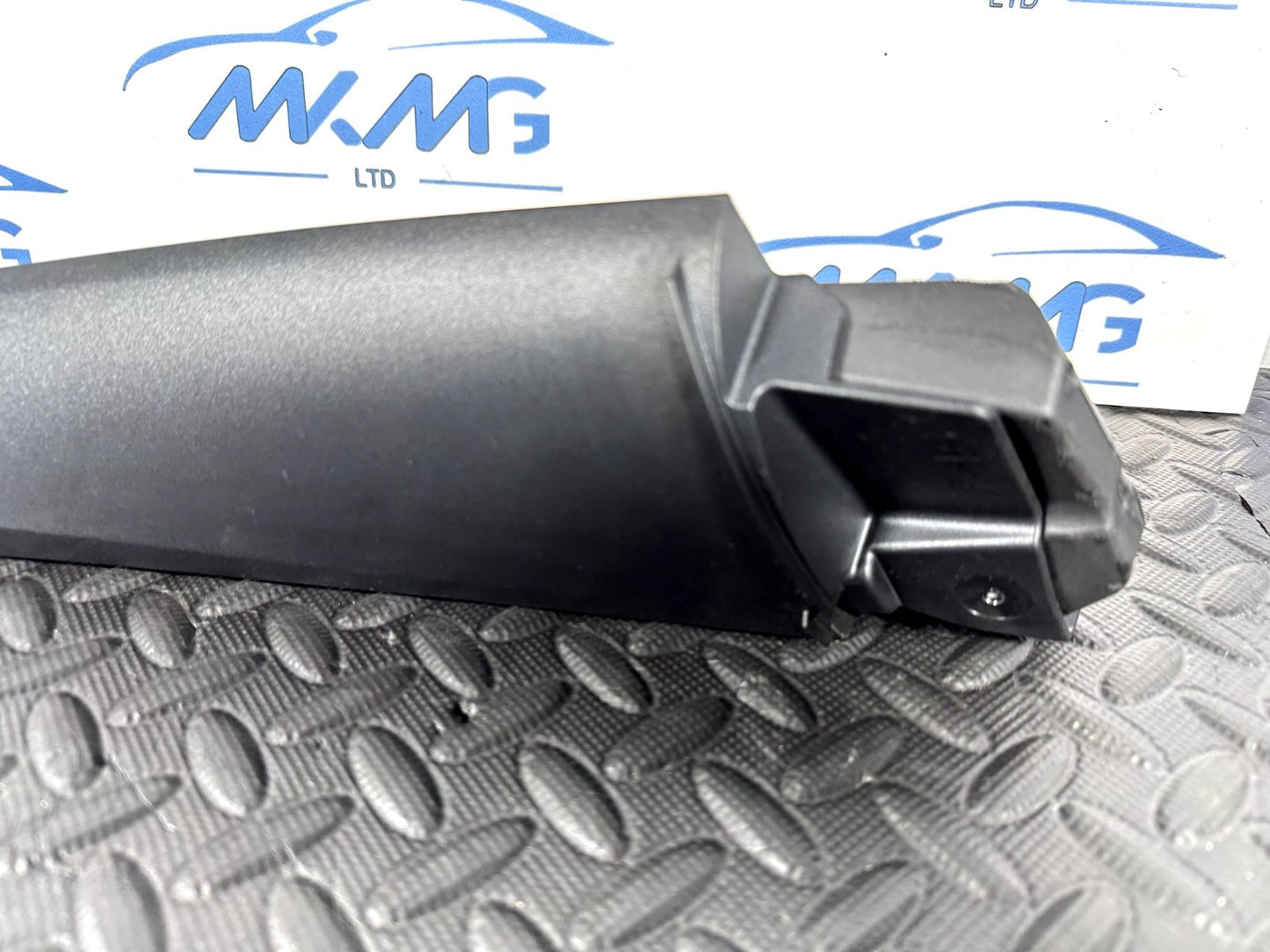 14-21 BMW 2 SERIES GRAN TOURER F46 FRONT RIGHT DRIVER SIDE DOOR TRIM 7333896