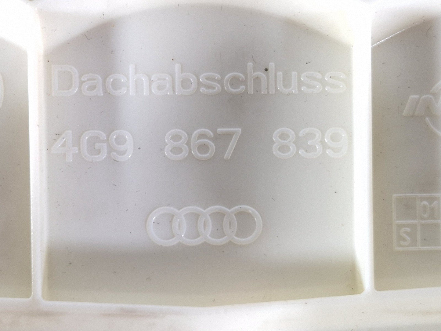 12-18 AUDI A6 C7 GENUINE REAR ROOF TRIM 4G9867839