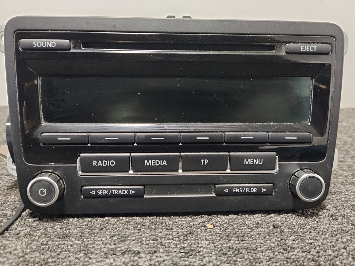 Volkswagen Polo 6R - MK5 Genuine Radio Stereo CD Player Head Unit 5M0035186L