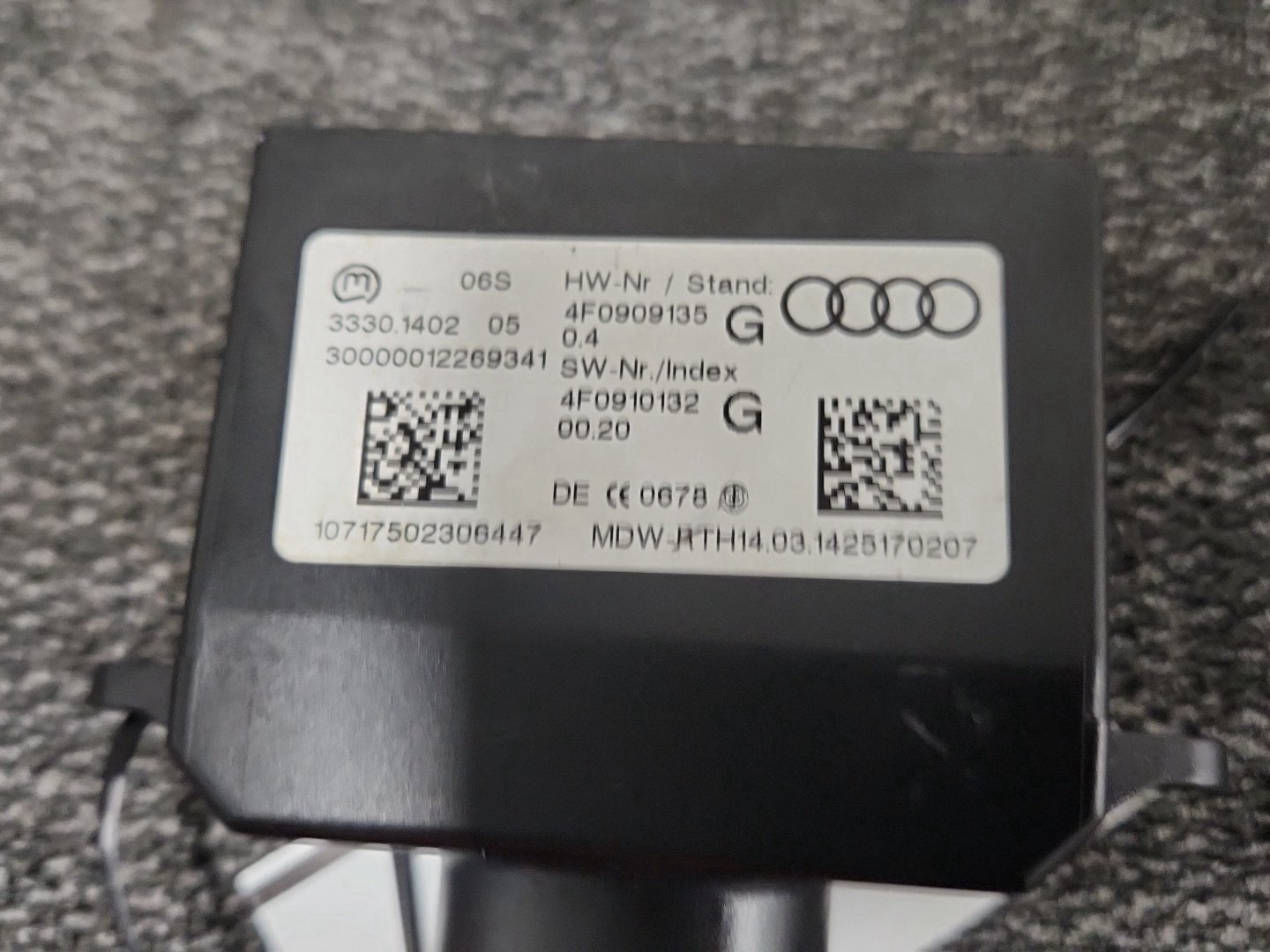 Audi A6 Quattro MK3 (4F) (C6) Estate Genuine Ignition Switch With Key 4F0909135
