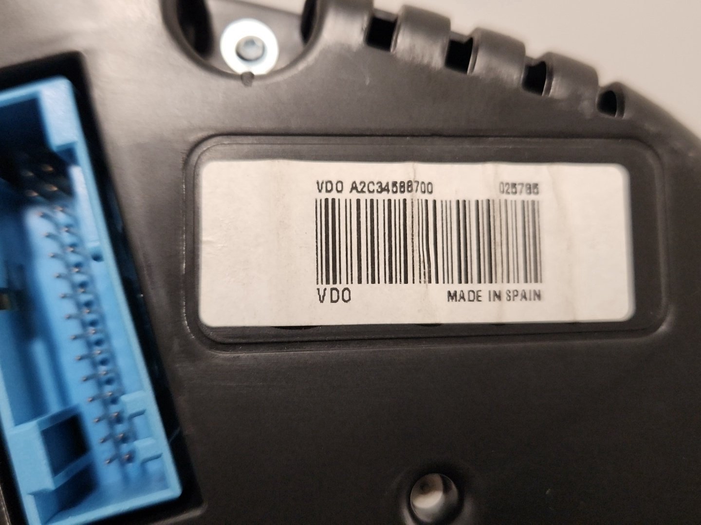 Volkswagen Polo 6R - MK5 Hatchback Genuine Instrument Cluster 6R0920960K