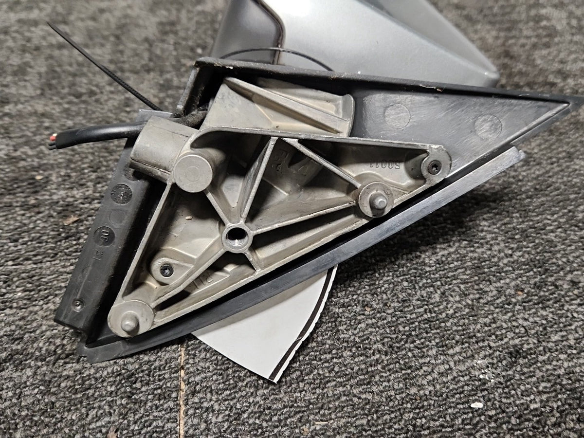 2006 Audi A4 B7 Front Left N/S Door Wing in Mirror Quartz Grey Metallic Q4/ Y7G