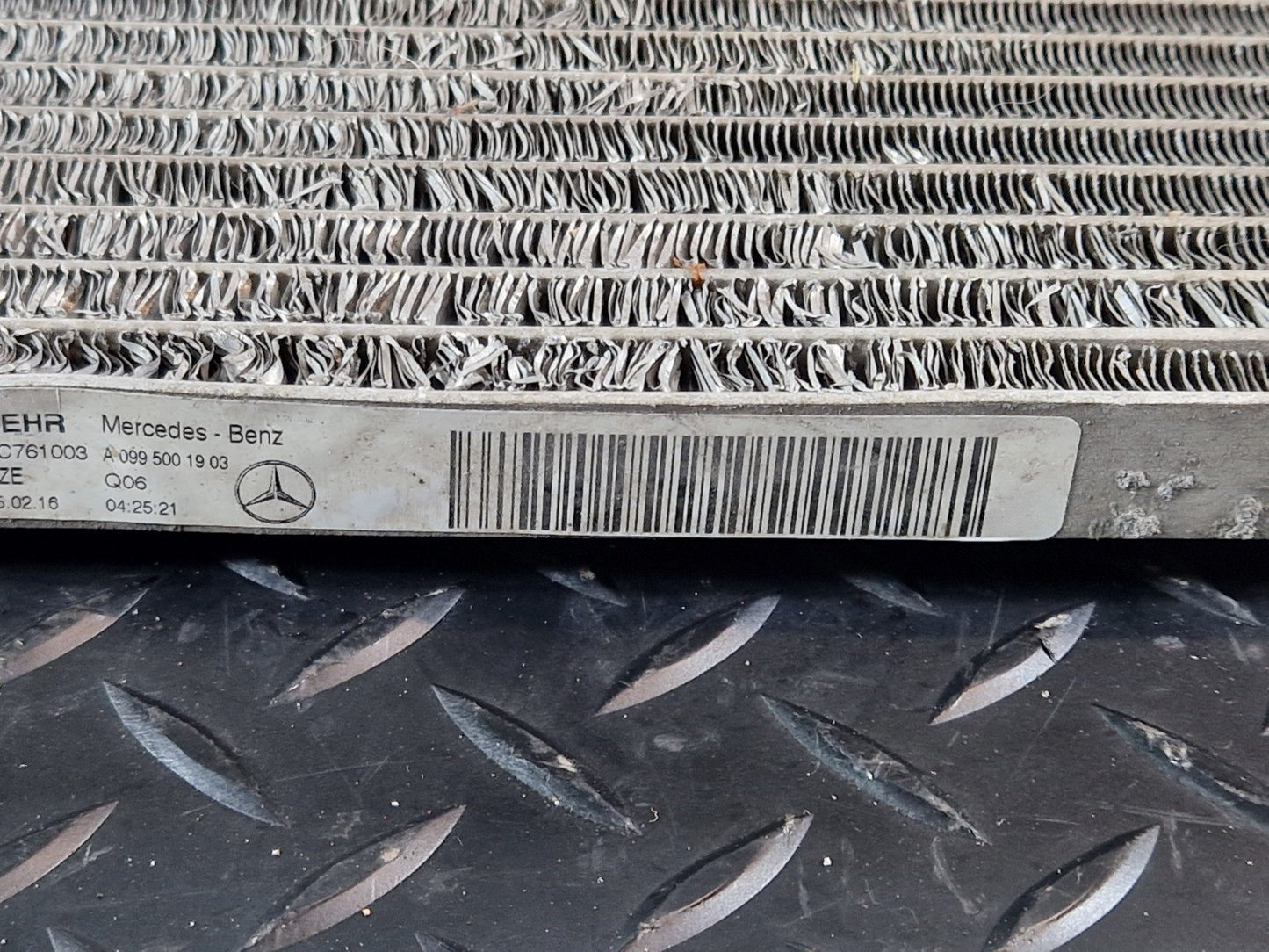 MERCEDES BENZ C CLASS W205 RADIATOR A0995001903
