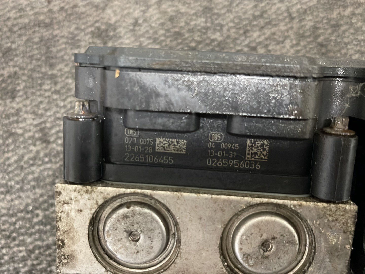 Iveco Daily MK5 2.3L Diesel Genuine ABS Pump Control Module 0265956036
