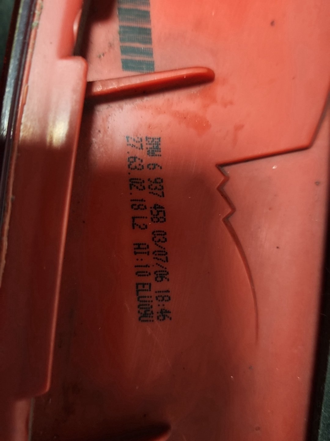 2006 BMW 320d E90 Genuine Rear Right O/S Outer Driver Tail Light 6937458