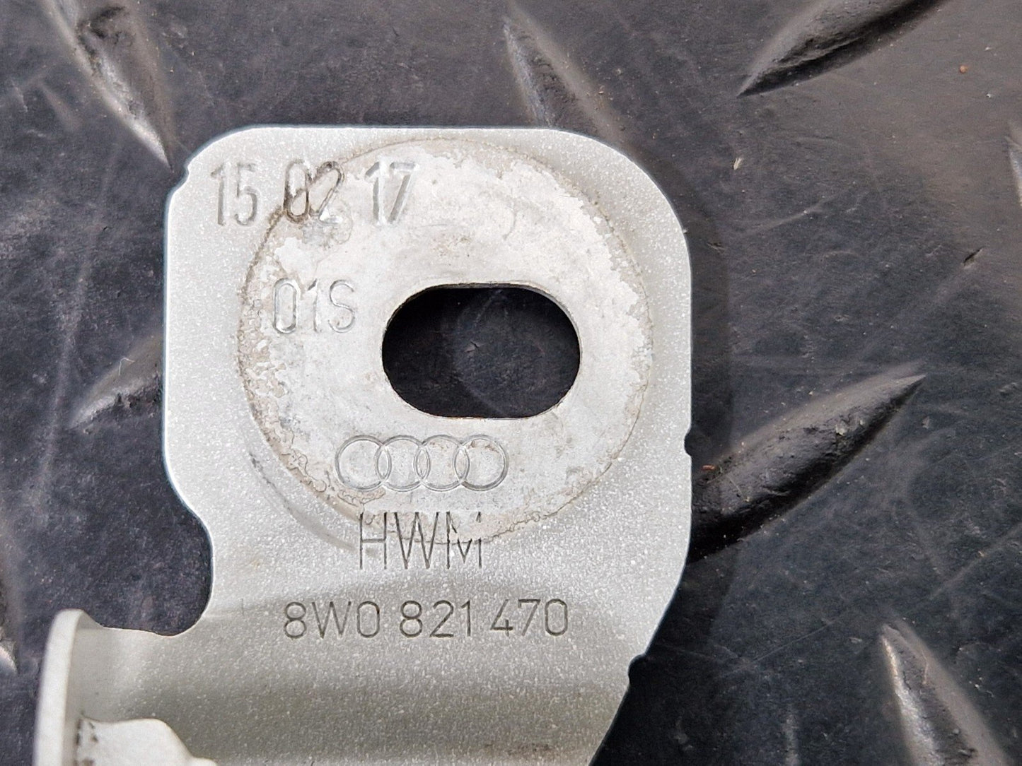 AUDI Unknown Part Type 8W0821470