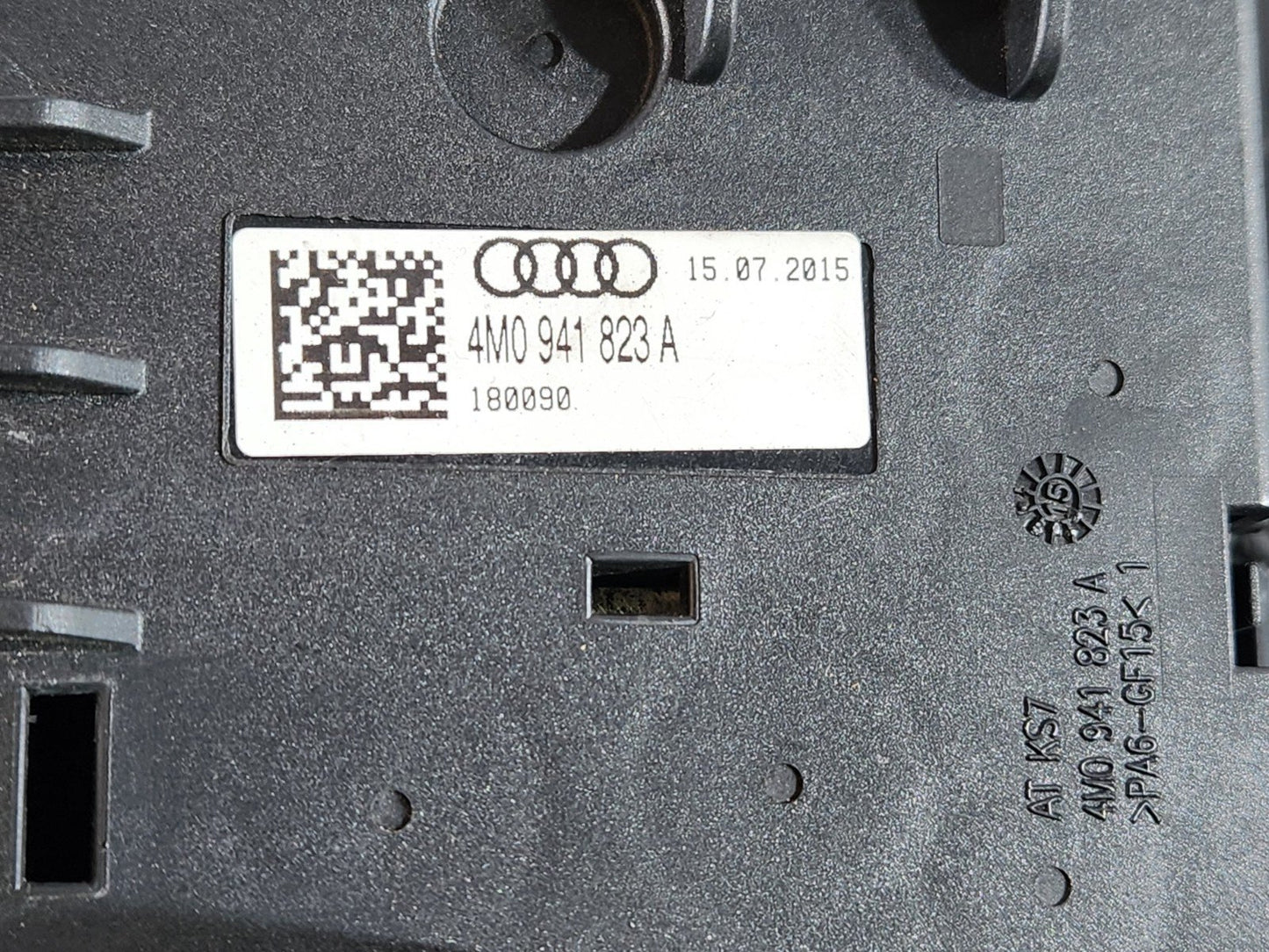 16-20 AUDI Q7 4M GENUINE OEM BATTERY JUNCTION BOX MODULE CONTROL 4M0941823A