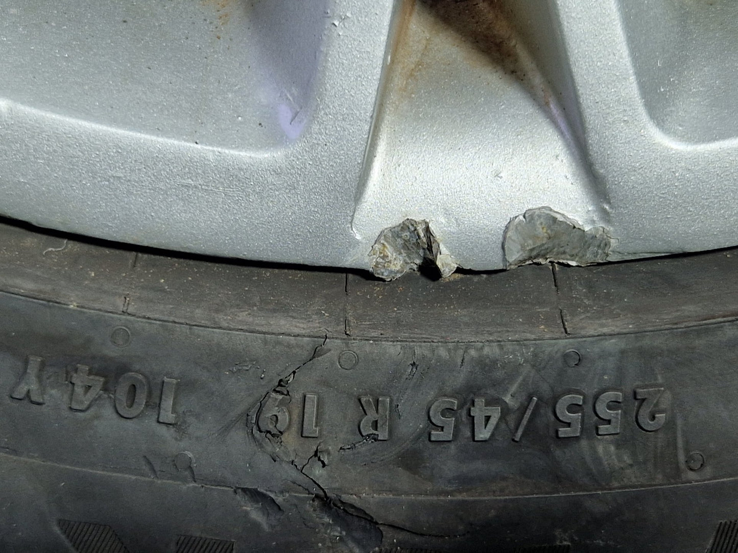 Audi A8 4H 19" Alloy Wheel with Tyre 225/45/19 4H0601025G