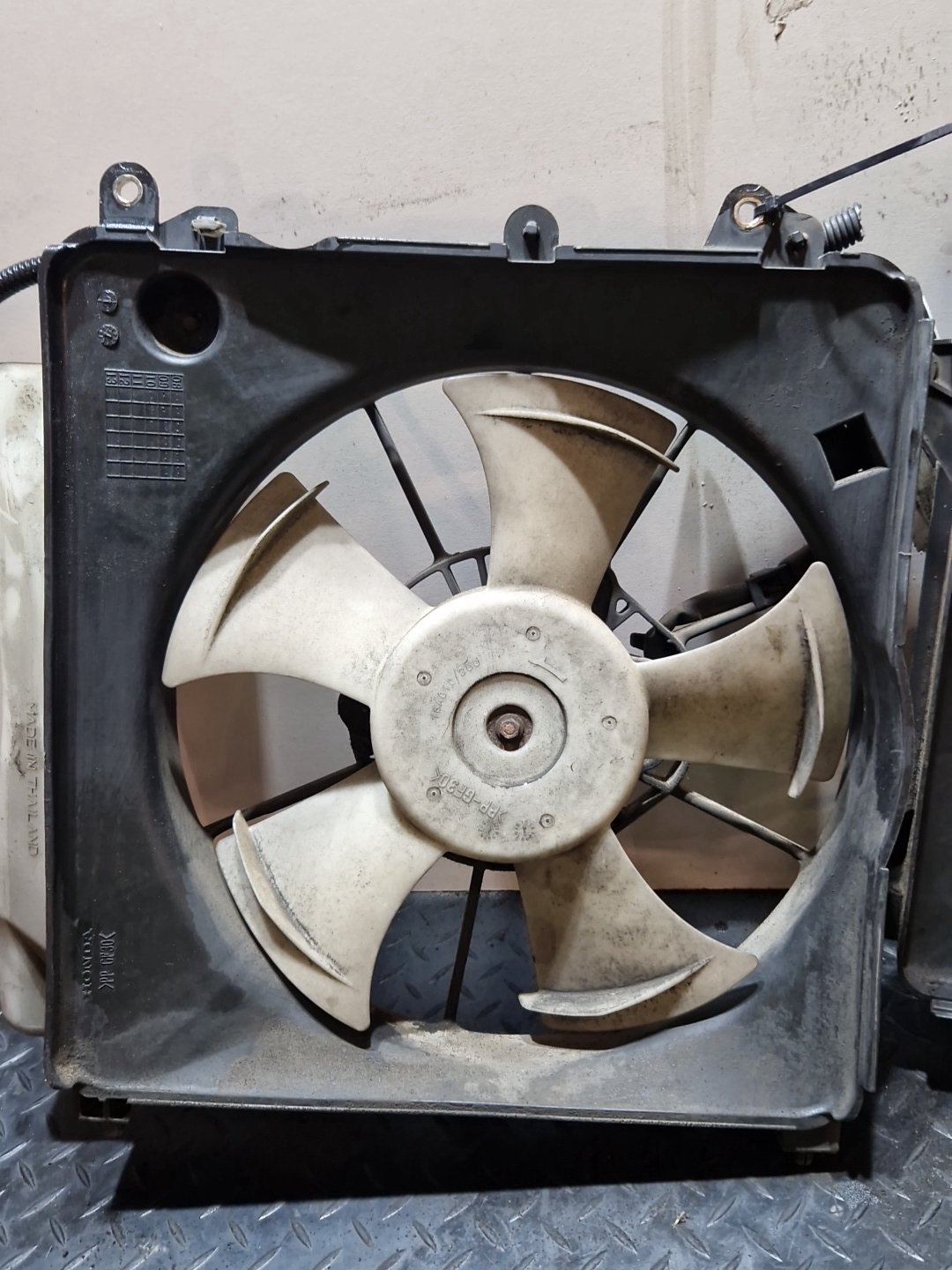 Honda Insight MK2 (ZE2) Hatchback Radiator Fan