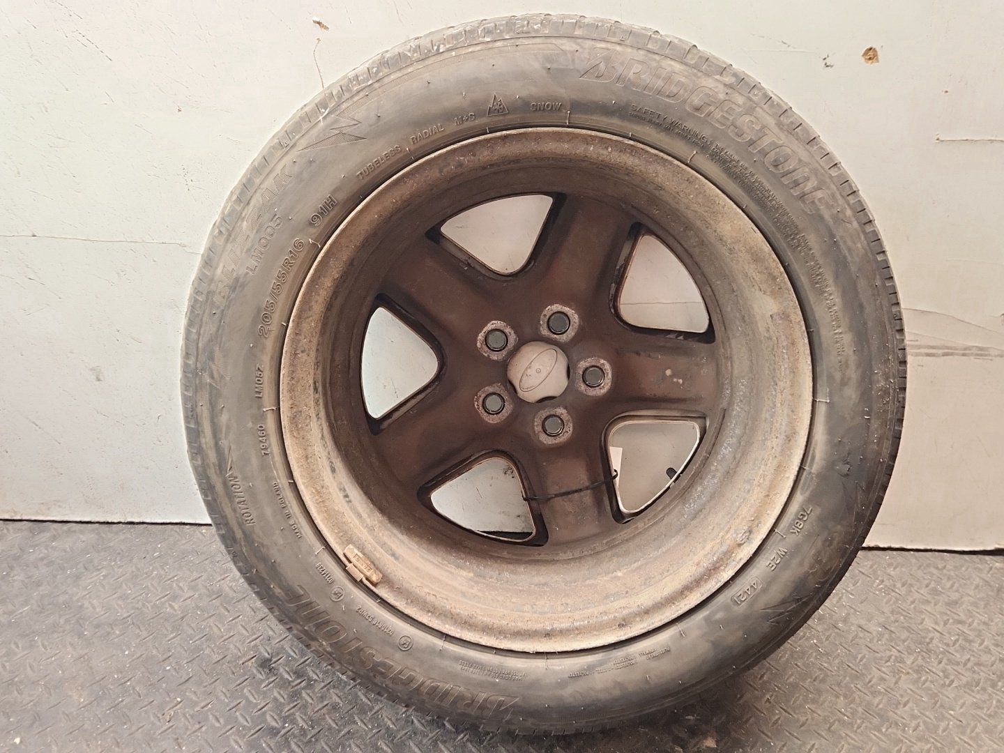 Ford C-Max MK1 FL (C214) MPV 16" Steel Wheel with Tyre 205/55/16 ~3mm
